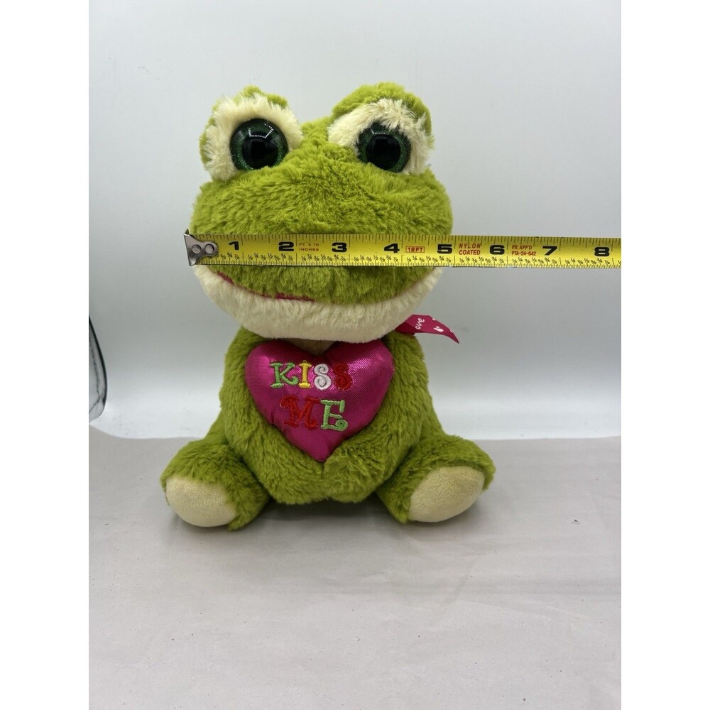 Inter American Frog Plush 10” Valentines Kiss Me Heart Stuffed Animal Green Love - Picture 6 of 13